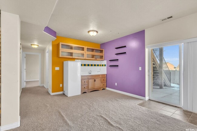 Building Photo - AMAZING 2 STORY HOME w/ 4 CAR GARAGE!