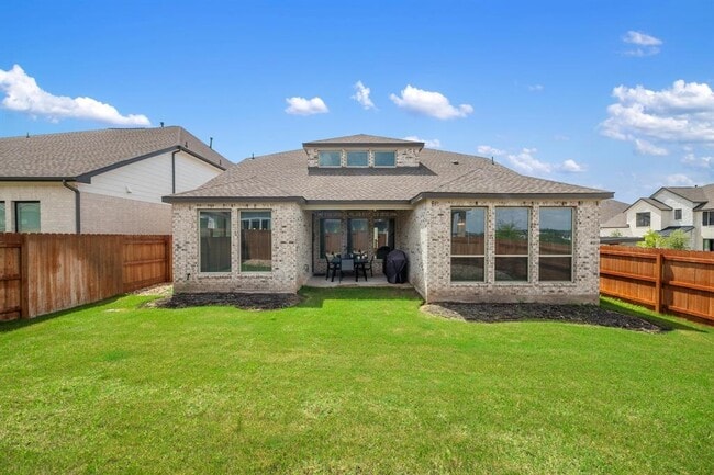Building Photo - 6220 Hilltop Plateau Dr