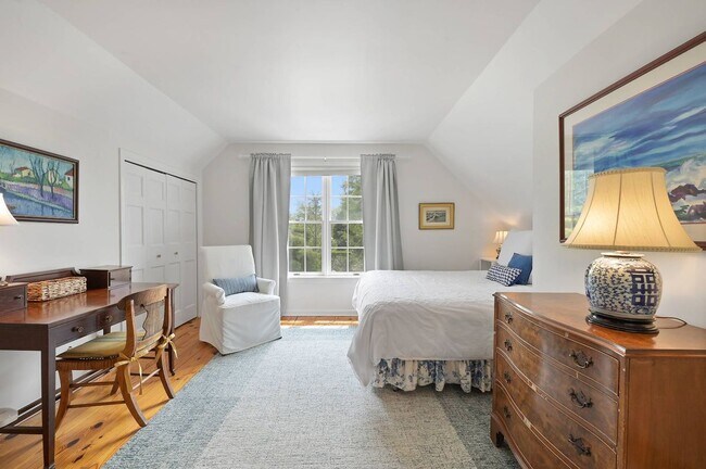 Building Photo - 35 Toylsome Ln