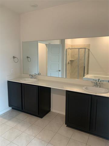 Building Photo - 2403 Siskiyou St