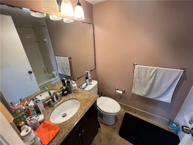 Building Photo - 2339 SW 15th St