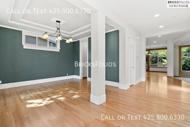 Building Photo - Luxurious 4-bedroom home in Sammamish with...