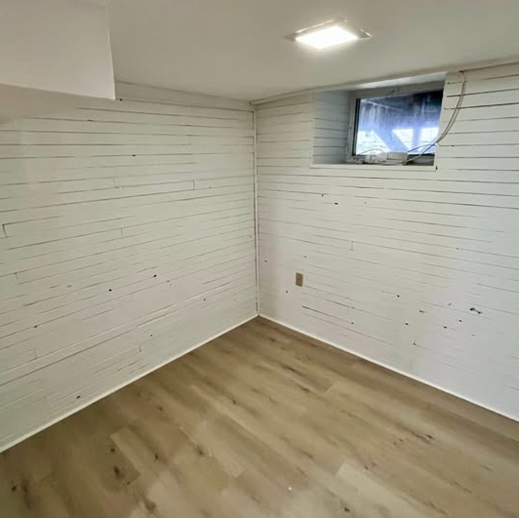 Building Photo - 135 N Carol Blvd