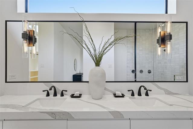 Building Photo - 3633 Thedford Ave