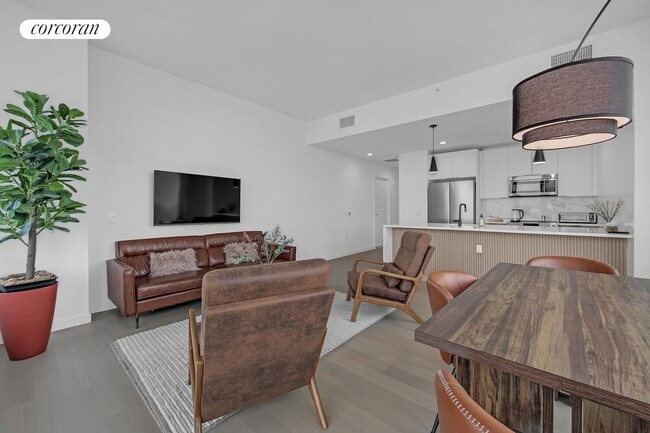 Building Photo - 380 4th Ave