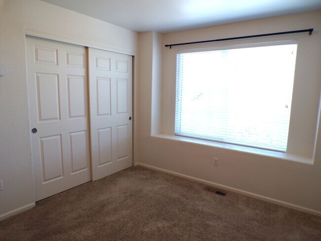 Building Photo - Spacious 2-Bed, 2.5-Bath Condo in Cherry C...