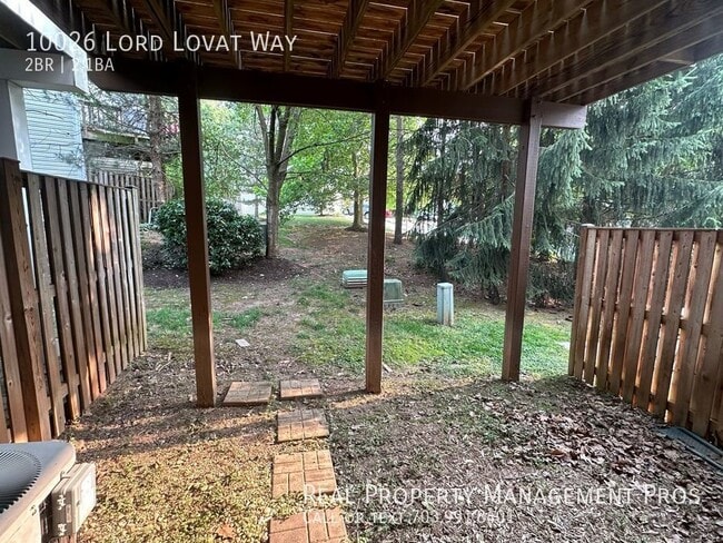 Building Photo - Qualify for a zero deposit? Deck backs to ...