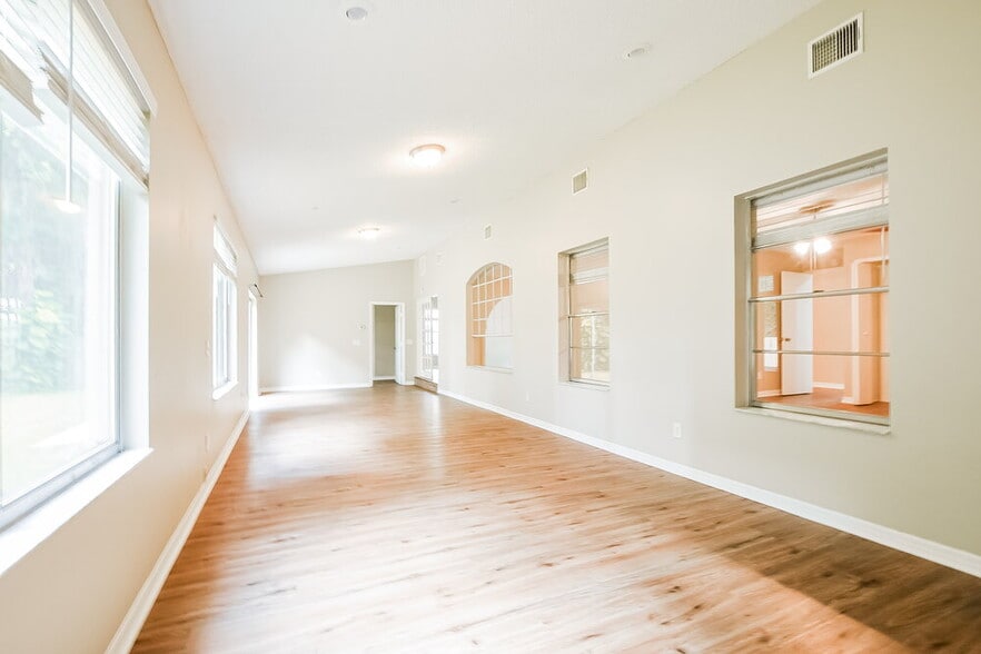 Building Photo - 2156 Pimlico St