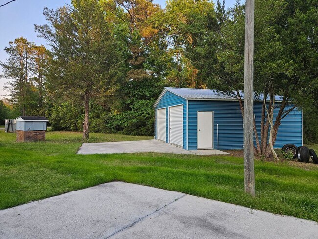Building Photo - 770 Harrison Creek Rd