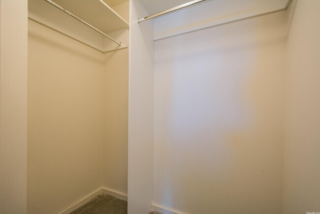 Building Photo - 315 Rock St