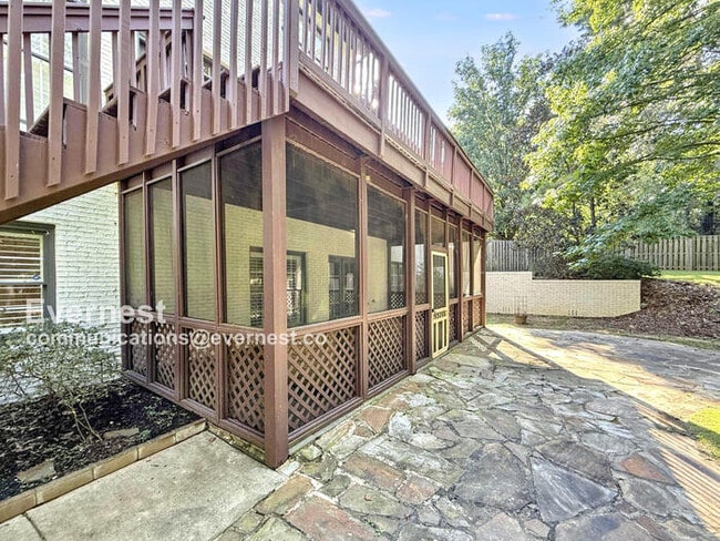 Building Photo - 1119 Hardwood Cove Rd