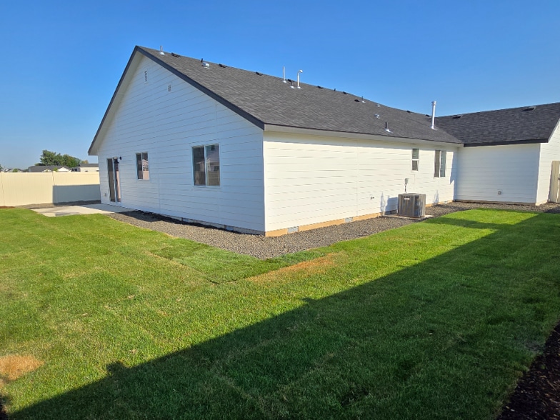 Building Photo - 8247 E Bright Angel Dr