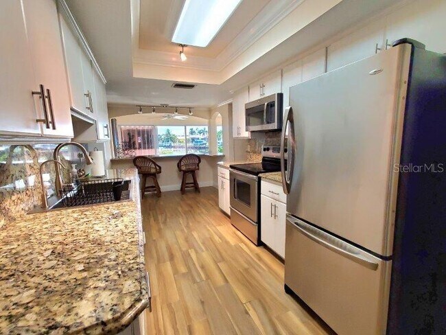 Building Photo - 1309 Columbian Dr