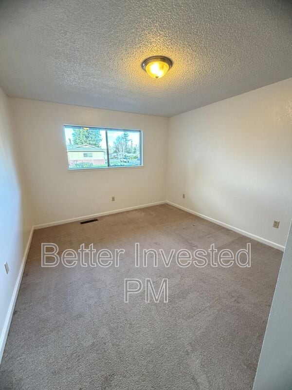 Building Photo - 1215 Marwen Dr