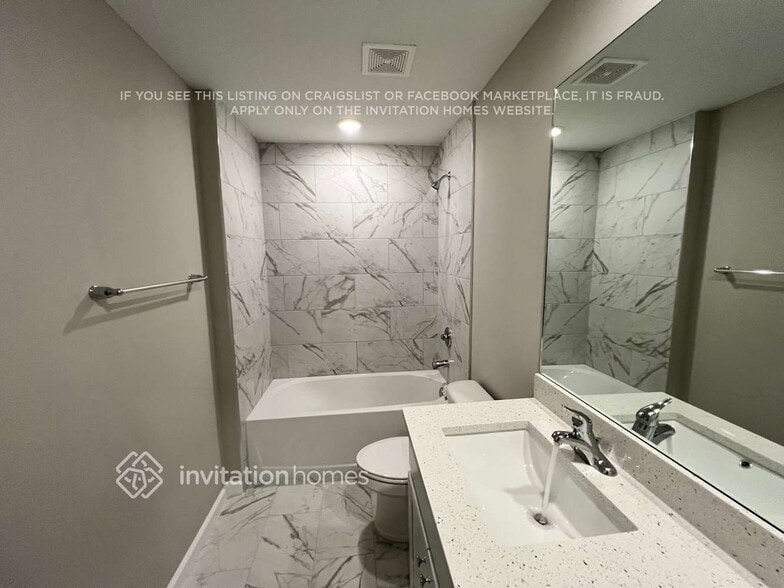 Building Photo - 2257 SW Frisco Terrace