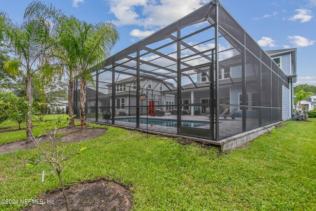 Building Photo - 452 Quail Vista Dr