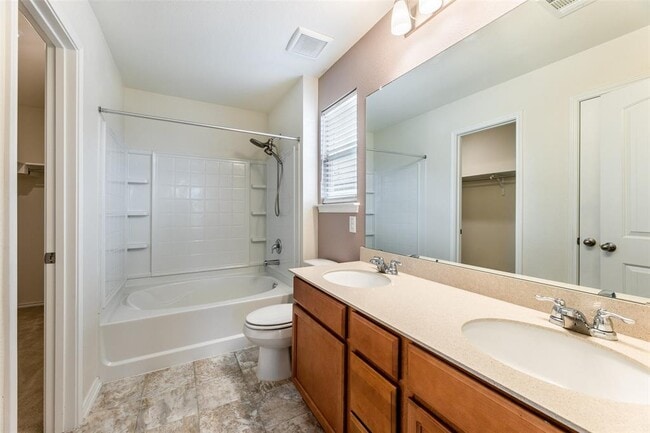 Building Photo - 13709 Vigilance St