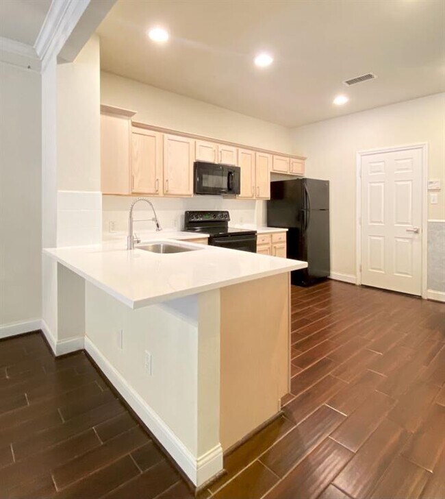 Building Photo - 54 Alderon Woods Pl