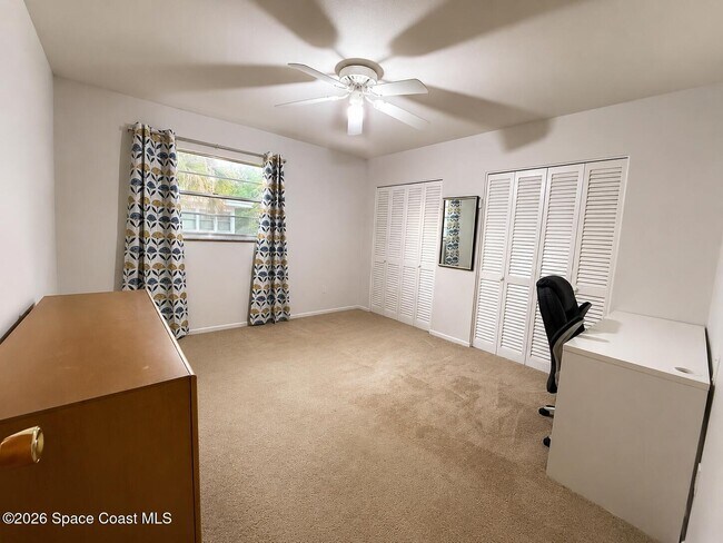 Building Photo - 3080 Royal Oak Dr
