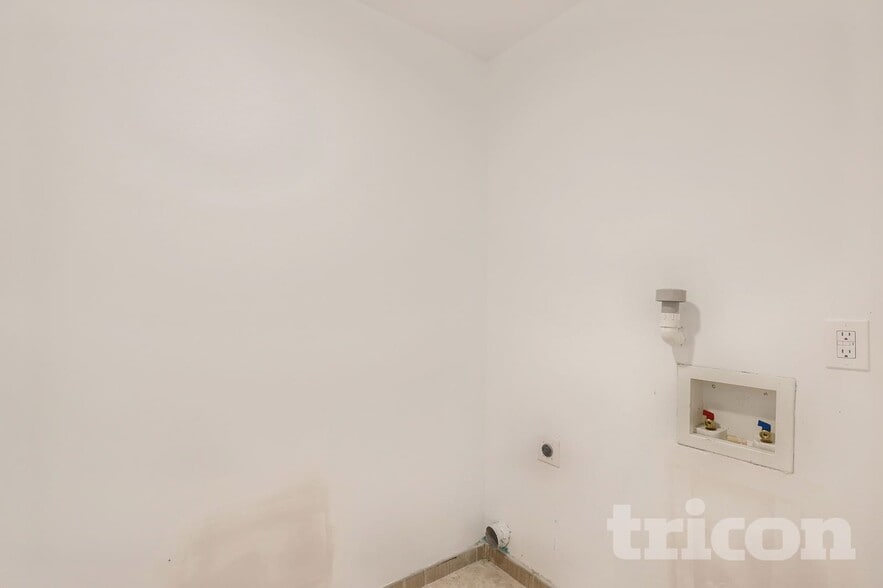 Building Photo - 149 Red Tip Ln