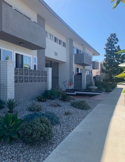 Primary Photo - Biltmore Apartments