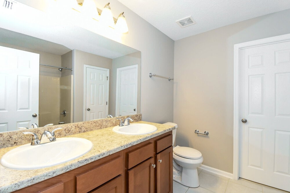 Building Photo - 2427 Brian Lakes Dr E