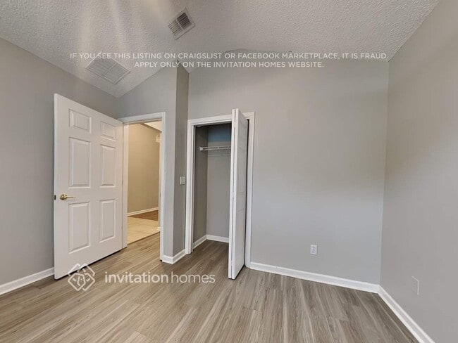 Building Photo - 1623 Canopy Oaks Dr