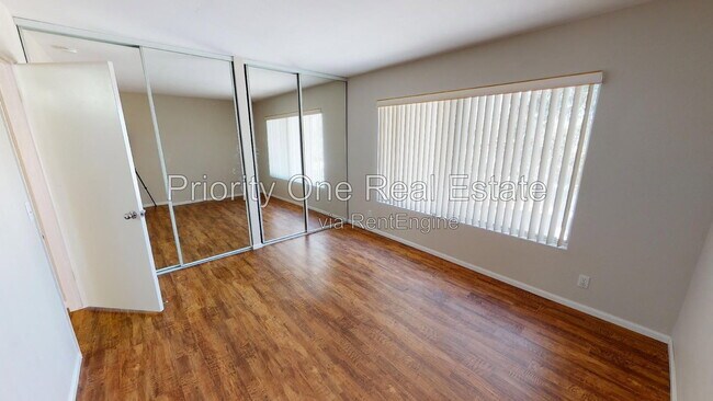 Building Photo - 669 Diamond Way