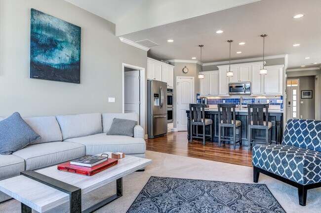 Open area, spacious, living room and kitchen - 1410 Promontory Bluff Vw