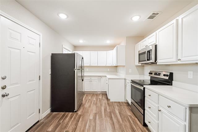 Building Photo - 2403 El Capitan Dr