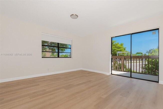 Building Photo - 11125 SW 132nd Ct