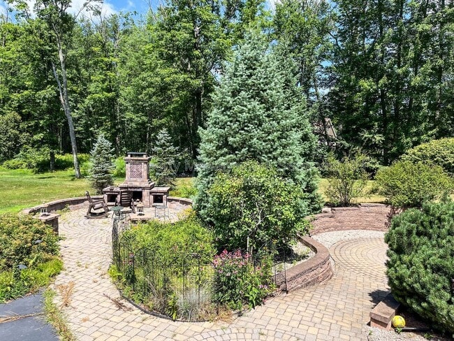 Building Photo - 37 French Cross Rd