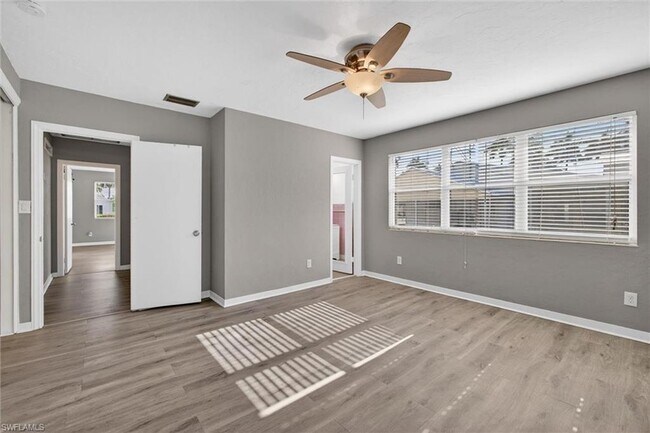 Building Photo - 1420 Maravilla Ave