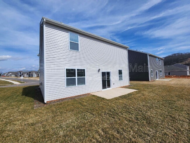 Building Photo - 92 Queen Vly Wy