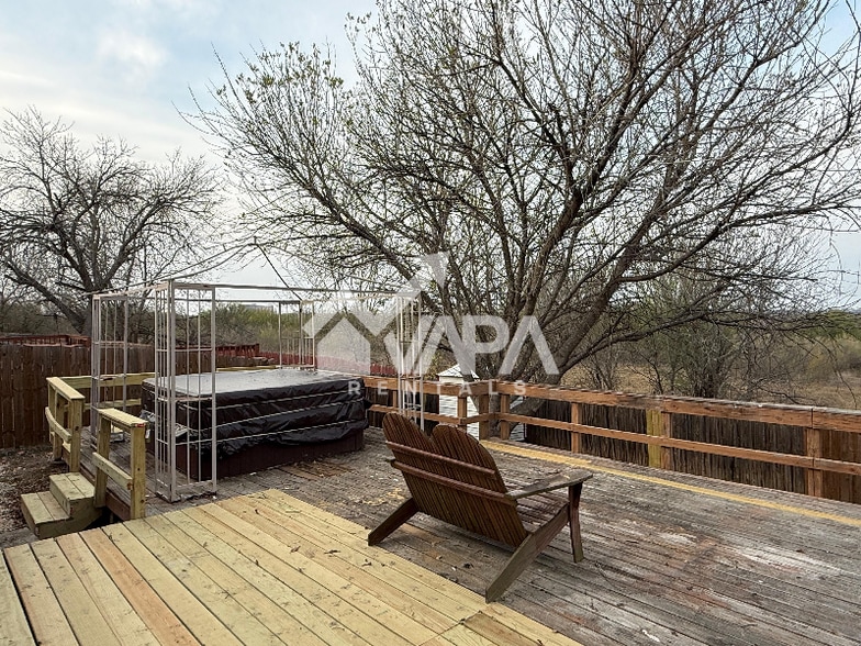 Building Photo - 7533 Foss Meadows