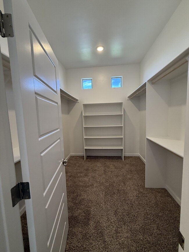 Building Photo - 13389 Carterton Ave