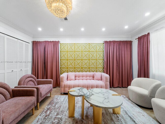 Building Photo - 1761 NE 52nd St