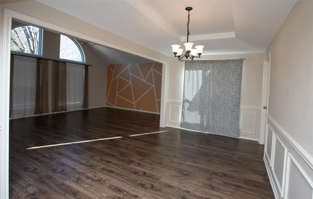 Building Photo - 705 Greenway Dr