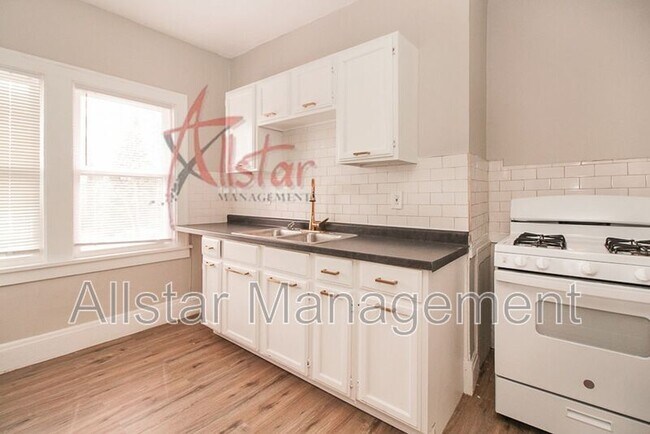 Building Photo - 1550 Glenmont Rd