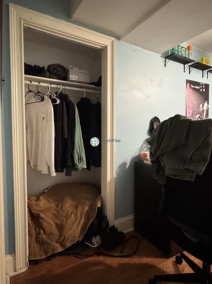 Building Photo - 731 Parker St