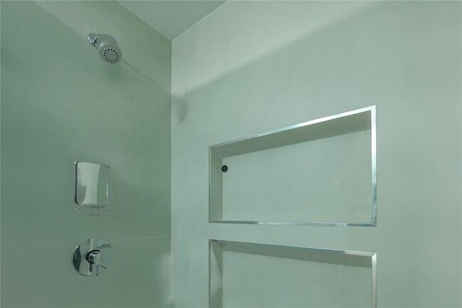 Building Photo - 1747 NW 31st St