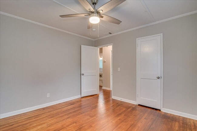 Building Photo - 531 Tubman St