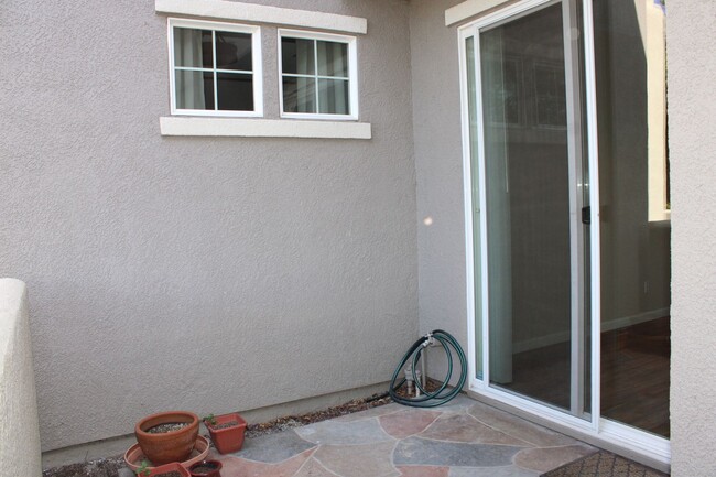 Building Photo - 1808 Dante Cir