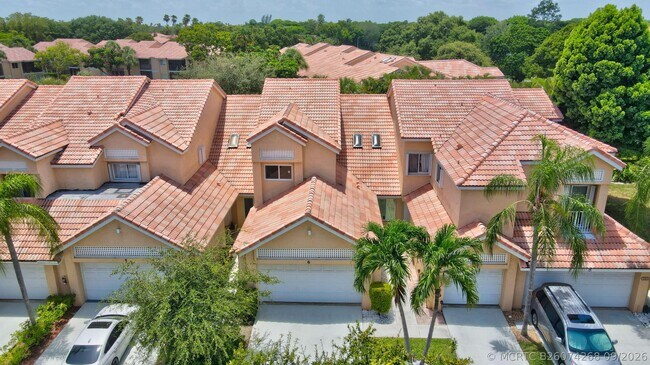 Building Photo - 23061 Aqua View