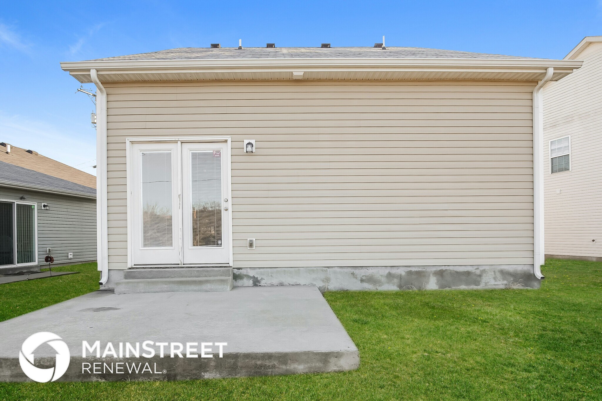 Building Photo - 1124 Shallowbrook Trail S