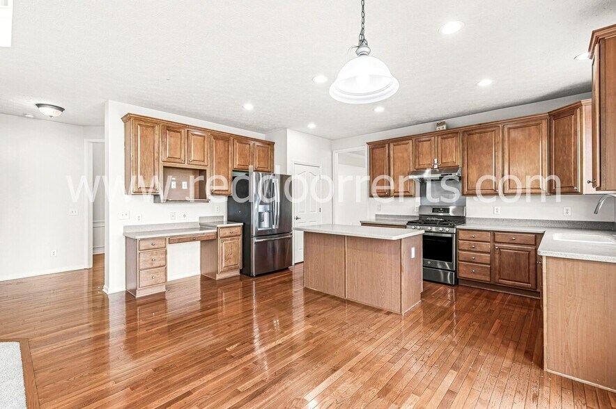 Building Photo - 4712 Pebblepointe Pass