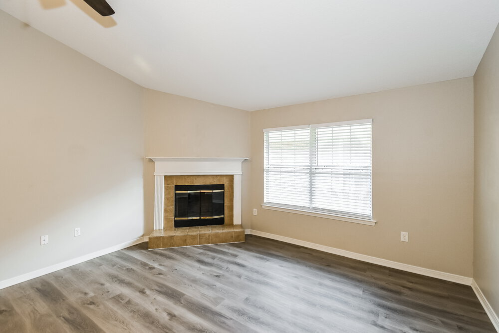 Building Photo - 2847 Cross Creek Dr