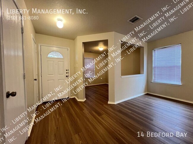 Building Photo - 4 bedroom with a Study