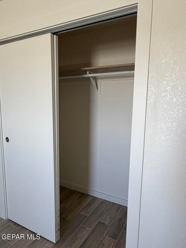 Building Photo - 102 Chama Ln