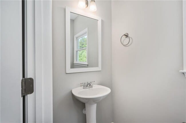 Building Photo - 2826 Laurel Ridge Cir